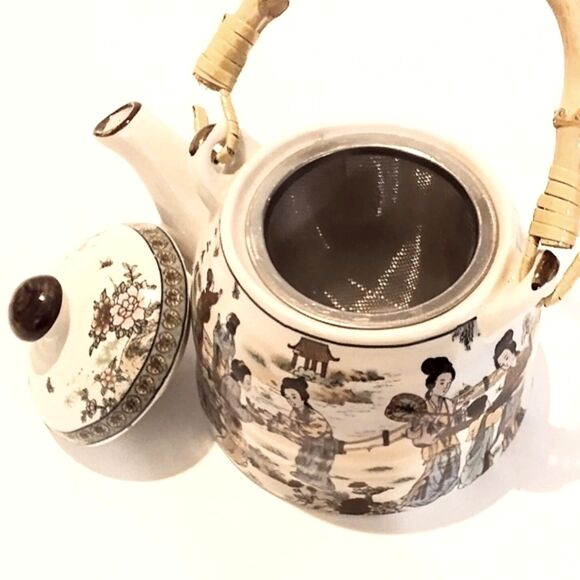 Vintage Asian Small Teapot Bamboo Handle With Strainer - Picture 3 of 5